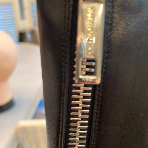 Dolce and Cabanna, leather women’s boots silver zip front and tips size 39 - Picture 6 of 6